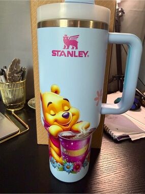 Winnie the Pooh Stanley 40 oz